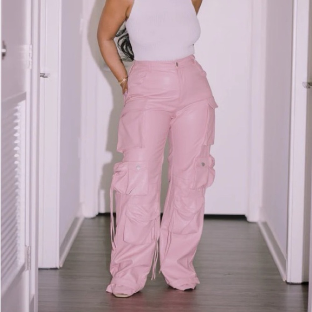 Nichole Lynel - Sitting Pretty - PU Leather Cargo Pants - Size M - NWT